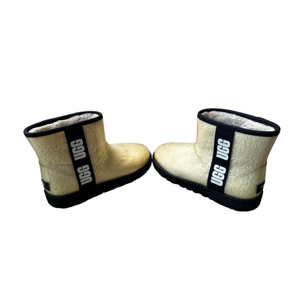 UGG Classic Clear Mini Women's boots, size women's 8/39; Shearling Lining; Rain - Picture 4 of 10